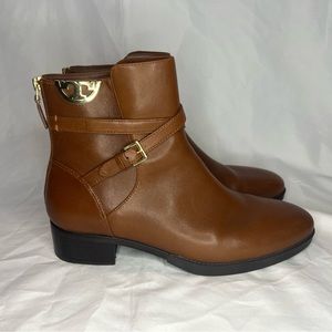 🦖 Tory Burch ankle boots 🦖